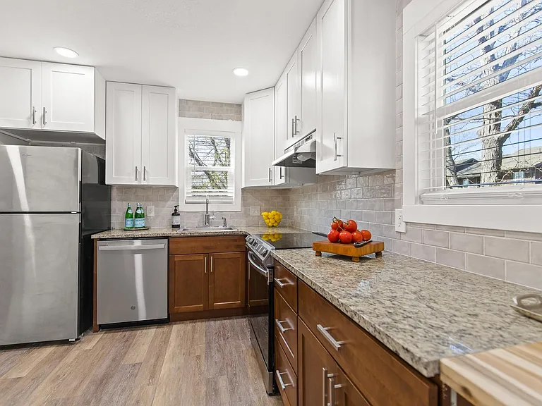 3562 Nottingham Ct #1 — Photo 8