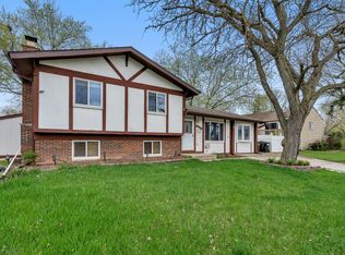 16730 Leclaire Ave, Oak Forest, IL 60452