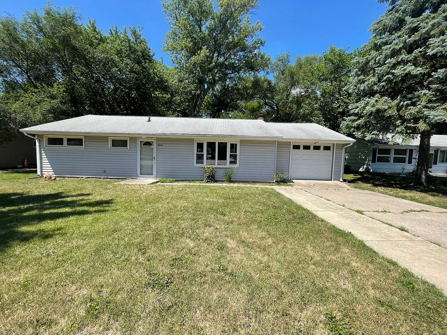 3 bedroom 1 bathroom West Lafayette — Photo 1