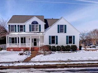 225 Admiral Ct, Hampton, VA 23669