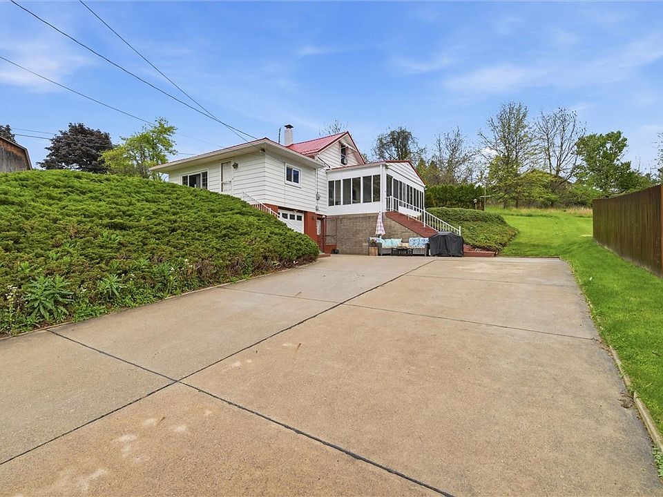 1st image of 133 Beatty St