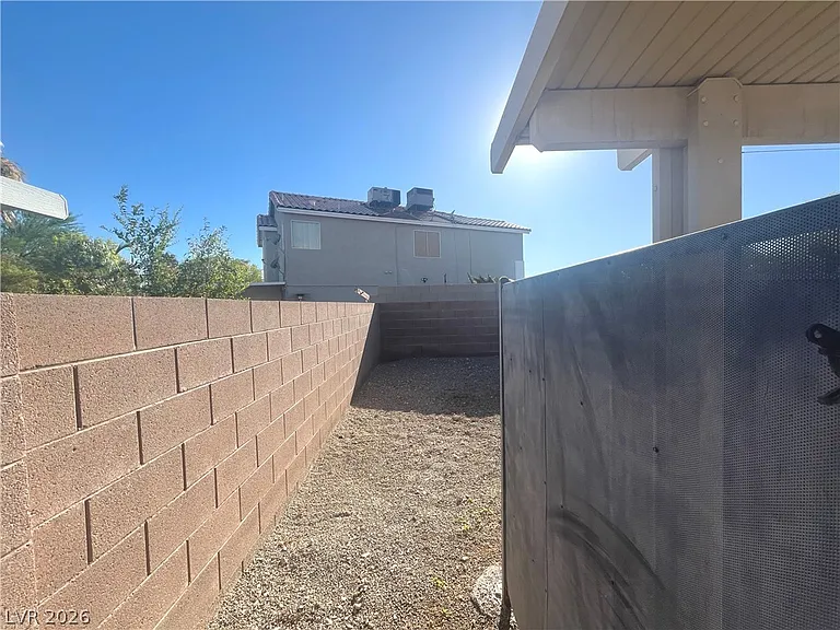 1667 Tangerine Rose Dr — Photo 43