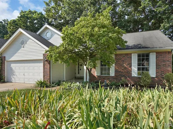 527 Wetherby Terrace Dr, Ballwin, MO 63021