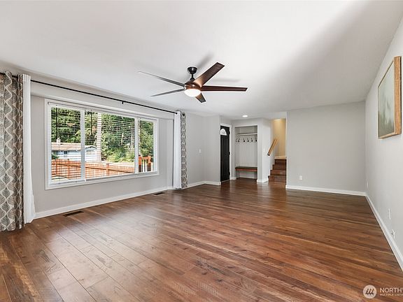 4th image of 8407 Lake Forest Drive SE