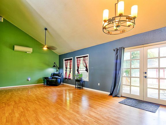 5th image of 8576 Duran St