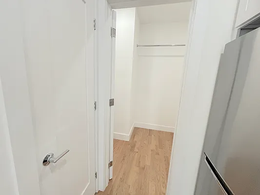 Rented by New Amsterdam Realty Group | media 7