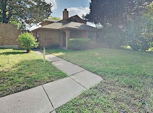 10208 Oak Terrace Cir, Dallas, TX 75227