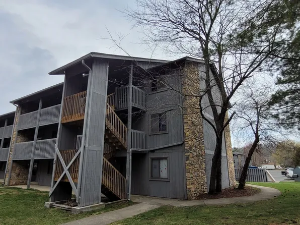 523 Meadowview Dr APT D306, Boone, NC 28607