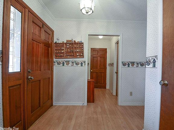 2nd image of 6418 Rolling Hills Dr