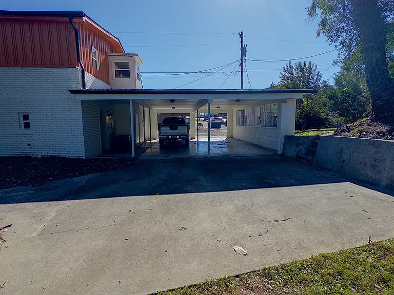 107 N Everett High Rd — Photo 18