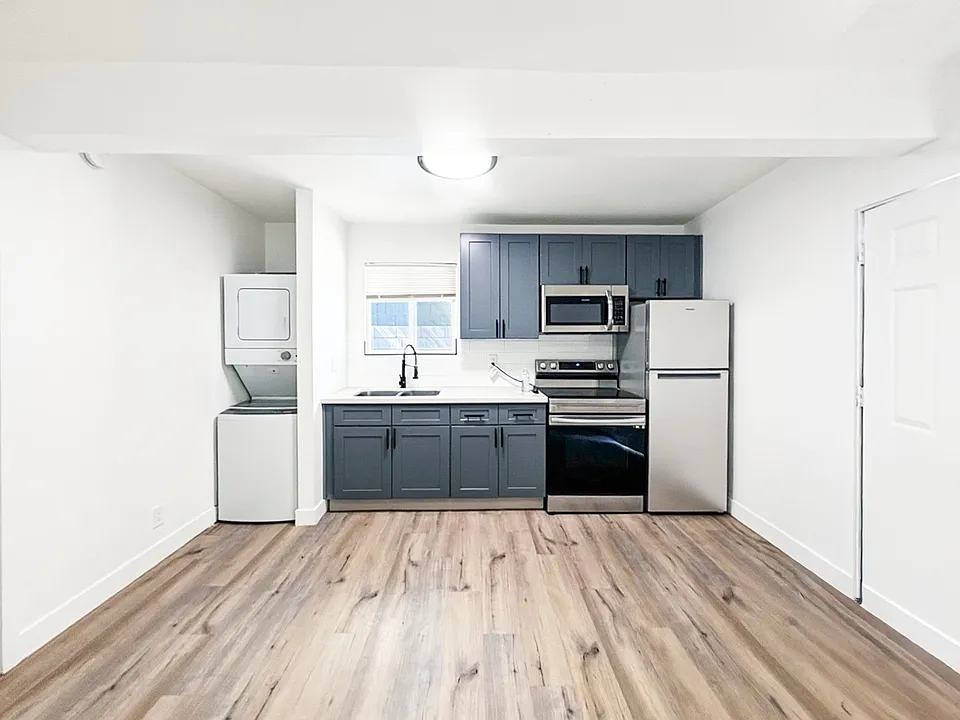 1844 N 51st St #5