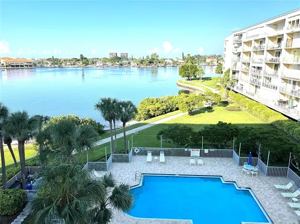 7872 Sailboat Key Blvd S APT 405, South Pasadena, FL 33707