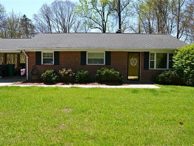 1144 Daryl Ln, Winston Salem, NC, 27105