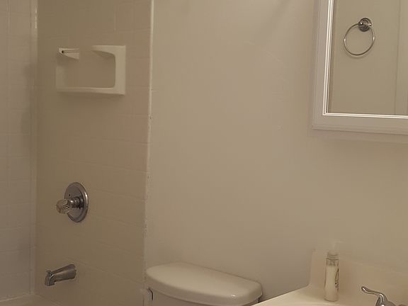 2nd image of 915 S Patrick Dr