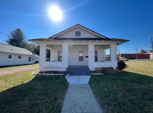 94 E French Broad St, Brevard, NC 28712