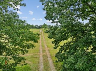 Maynard Rd, Saint Clairsville, OH 43950