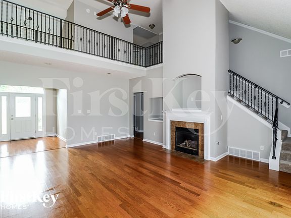 4th image of 9971 Bloomsbury Ave