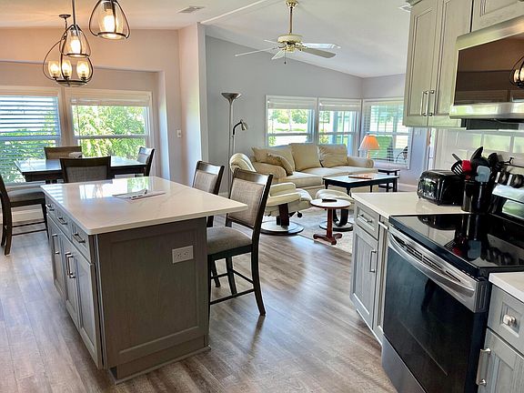 3rd image of 3372 Ironwood Avenue