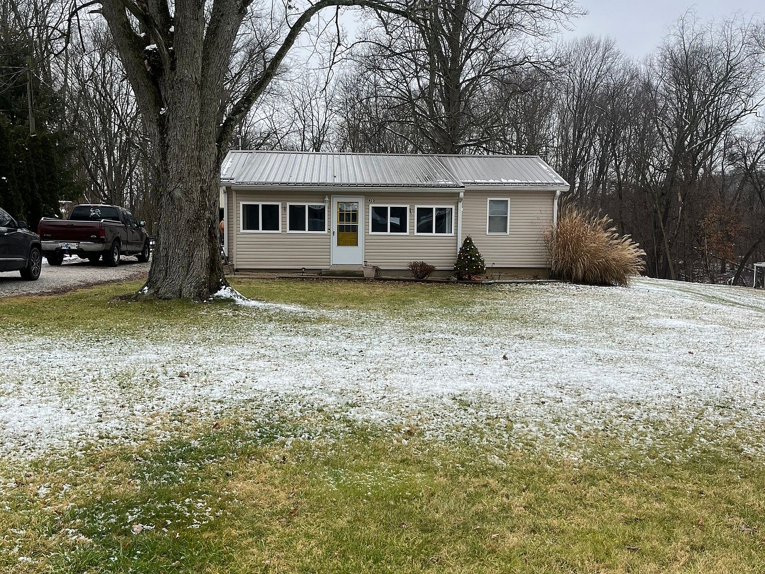410 S Maple St, Veedersburg, IN 47987 Zillow