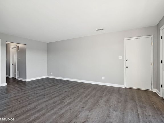 5th image of 16043 Eagle Ridge Dr APT 3N