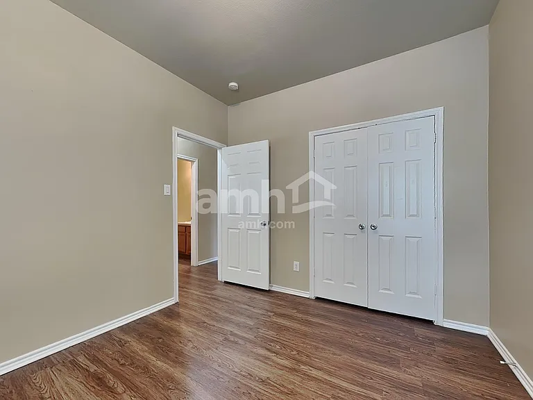 9000 Stone Mill Ln — Photo 15
