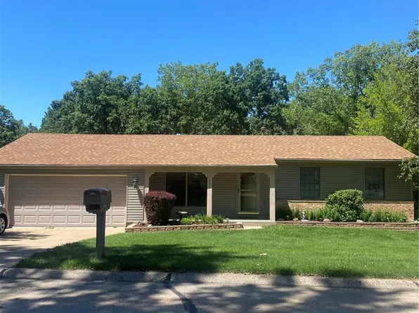 1435 Trails Ct, Fenton, MO 63026