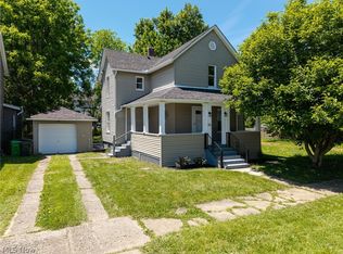 30 16th St NW, Barberton, OH 44203