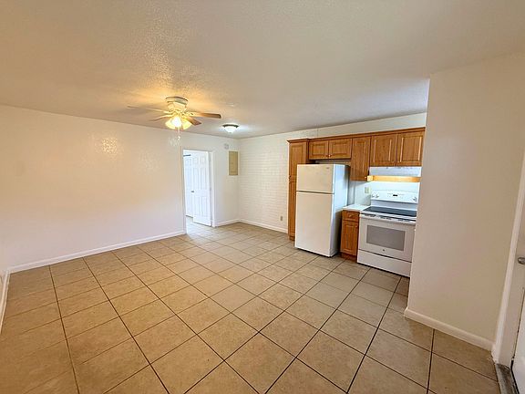 2nd image of 216 N 61st Ave