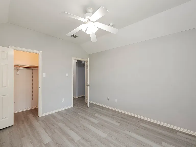 12422 Daimler Dr — Photo 29