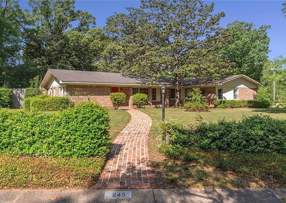 1st image of 245 Carmel Dr E