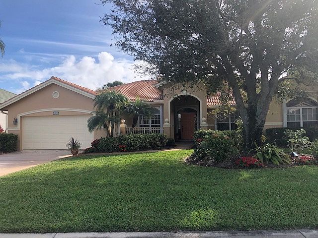 1st image of 8073 SE Woodlake Ln