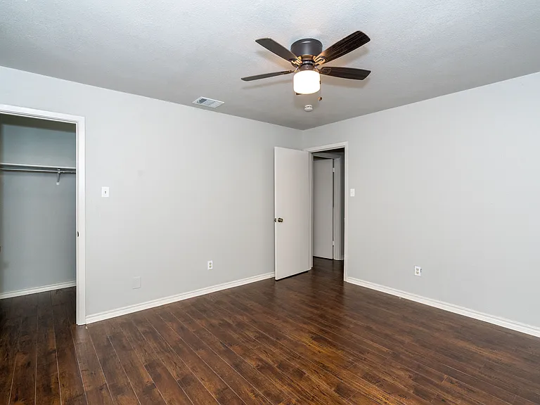 15503 Walnut Creek Dr — Photo 14