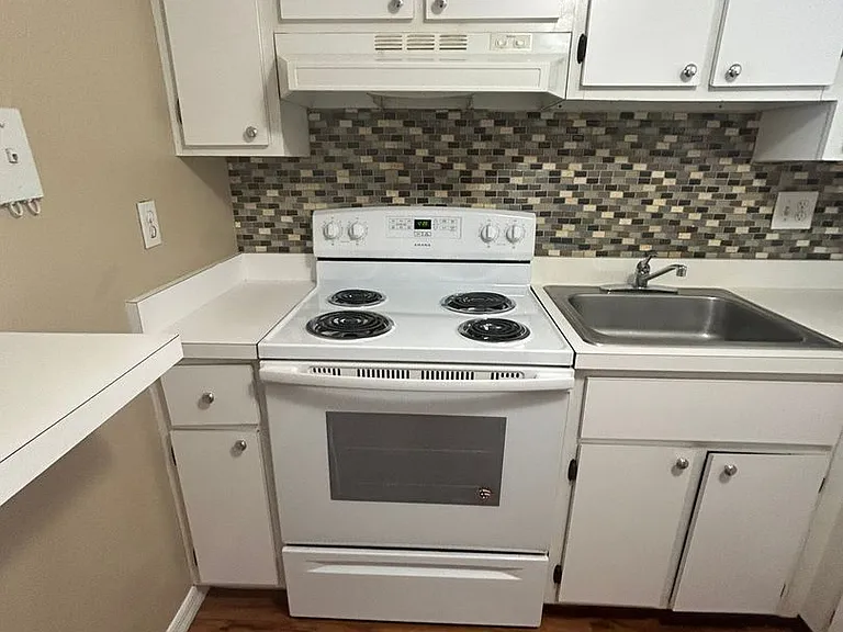 618 Orange Dr #212 — Photo 23