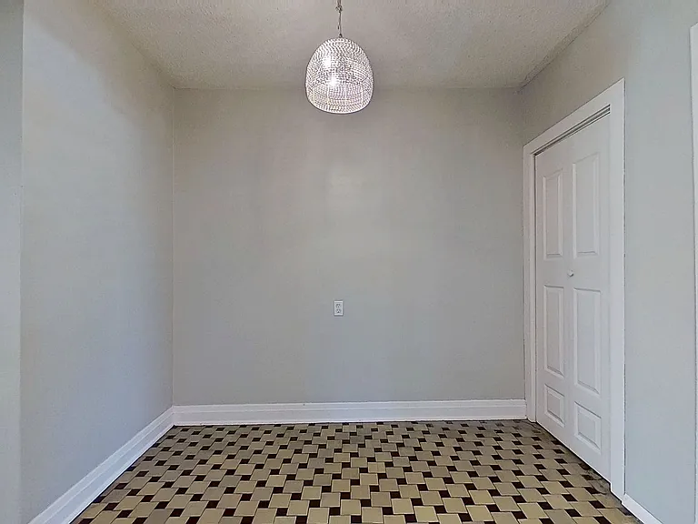 938 Cordova Pl #4 — Photo 3