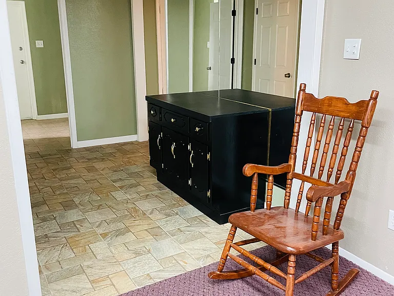 306 S Davis St — Photo 14