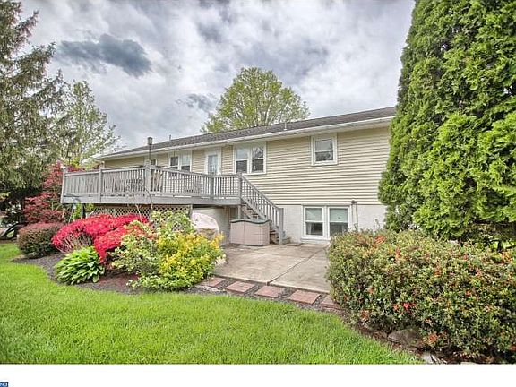 5th image of 1448 Shaner Dr