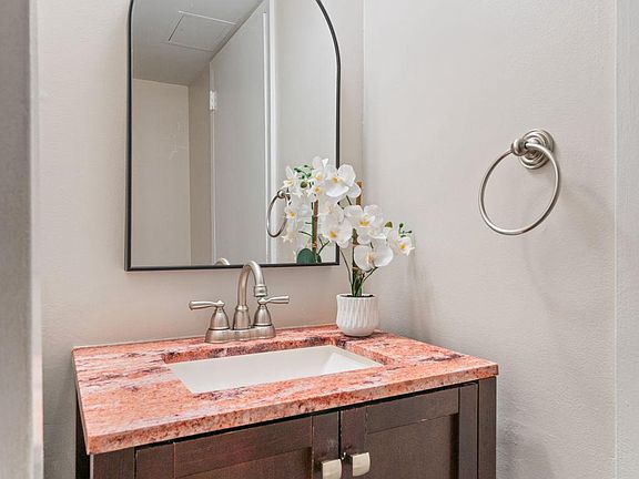4th image of 1806 Ivy Oak Sq #43
