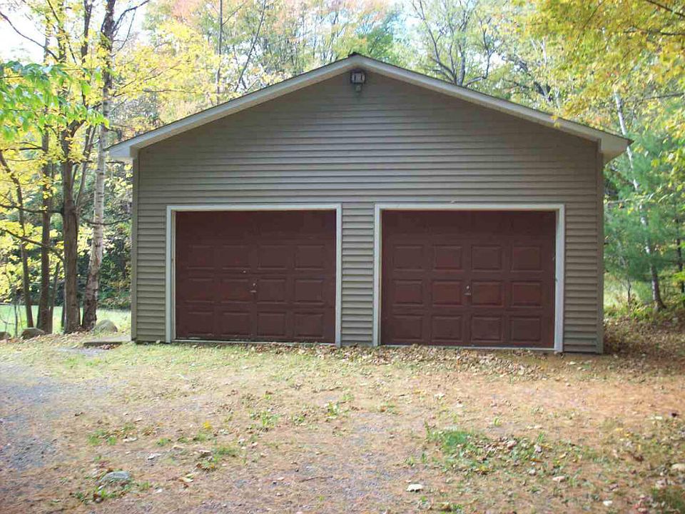 2nd image of 371 Coolidge Hill Rd