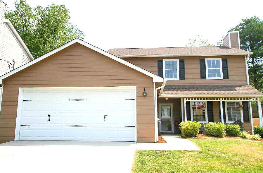 1st image of 1368 Woodridge Dr