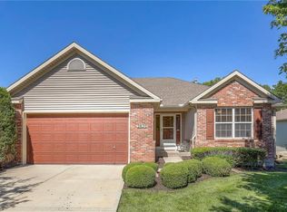 2820 S Woodbury Dr, Independence, MO 64055