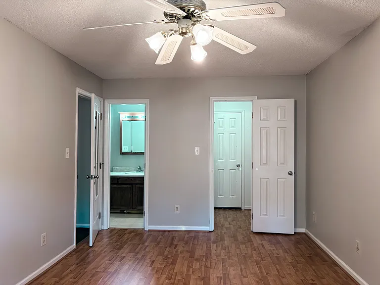 2027 Trexler Ct — Photo 10
