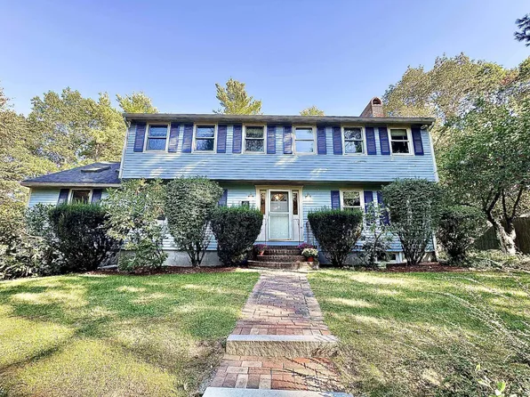 93 Faith Drive, Hampstead, NH 03841-2370