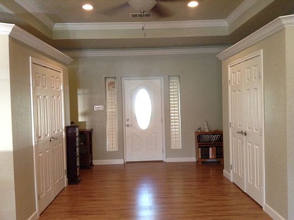 4th image of 4961 N Cypress Ave