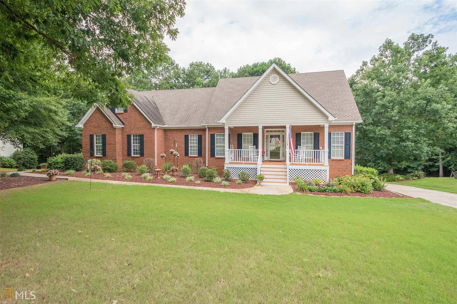 200 Perry Creek Dr photo 1