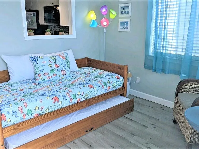195 Kimberly Dr — Photo 18