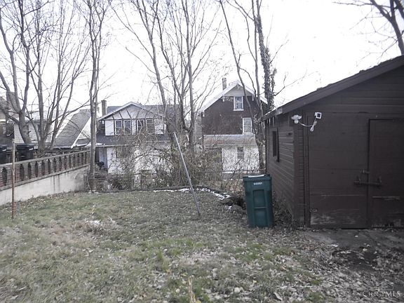 5th image of 2124 Highland Ave