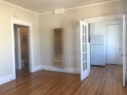 4th image of 501 38th Ave APT 102