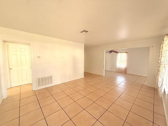 2nd image of 1109 Lady Claire St