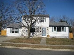 24 Walter Dr, Williamstown, NJ 08094