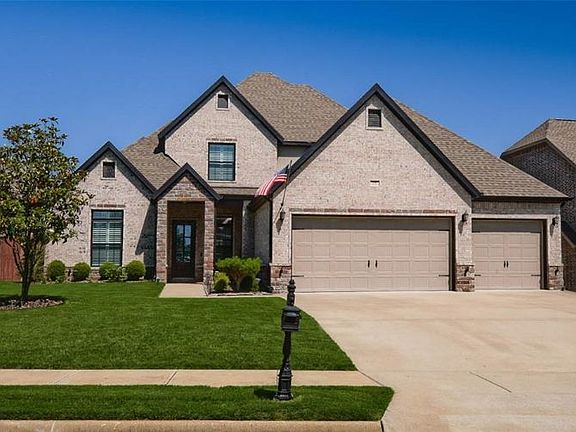 4th image of 17 Dawn Hills Dr